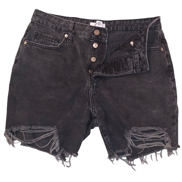 Black Distressed Cotton Denim shorts by Forever 21 - Picture 2 of 5